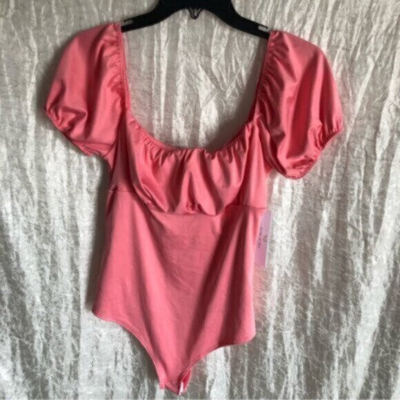 Women’s Pink Puff sleeve Bodysuit NWT Sz Small - Picture 5 of 10